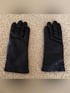 Black Women's Leather Gloves with cashmere inside